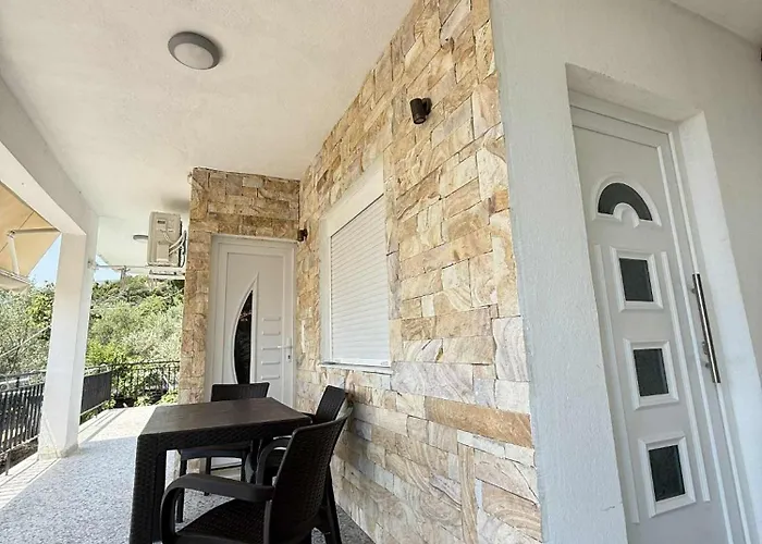 Independent With A View Semesterbostad